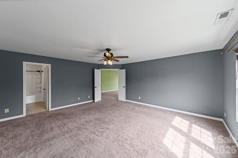 2902 Royal Fern Ln, Charlotte, NC 28215