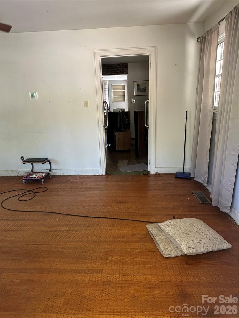 2760 19th Ave, Hickory, NC 28601