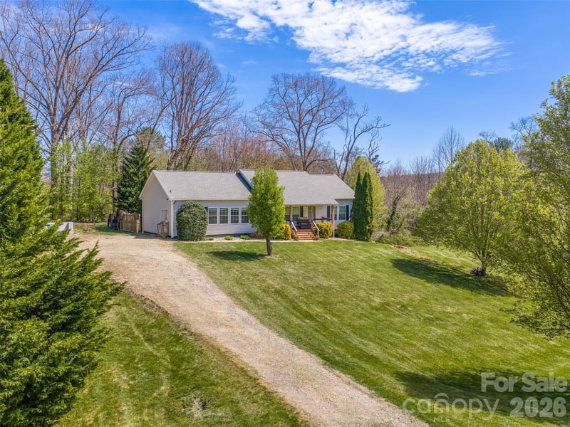12 Jackson Cove Rd, Leicester, NC 28748