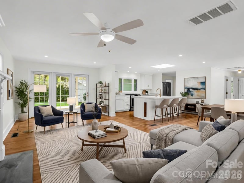 212 Vance Ave, Black Mountain, NC 28711