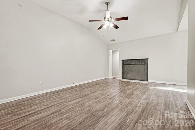 10418 Brawley Ln, Charlotte, NC 28215