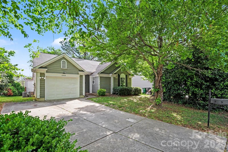 10418 Brawley Ln, Charlotte, NC 28215