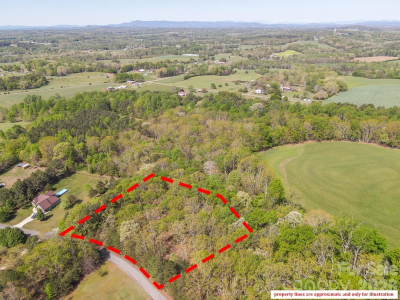 3805 Plantation Dr, Vale, NC 28168