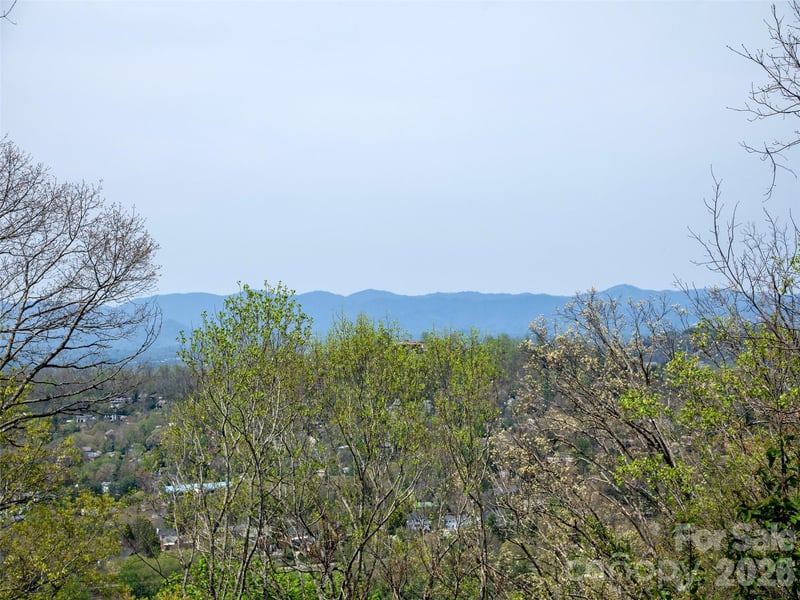 403 Cherokee Rd, Asheville, NC 28804