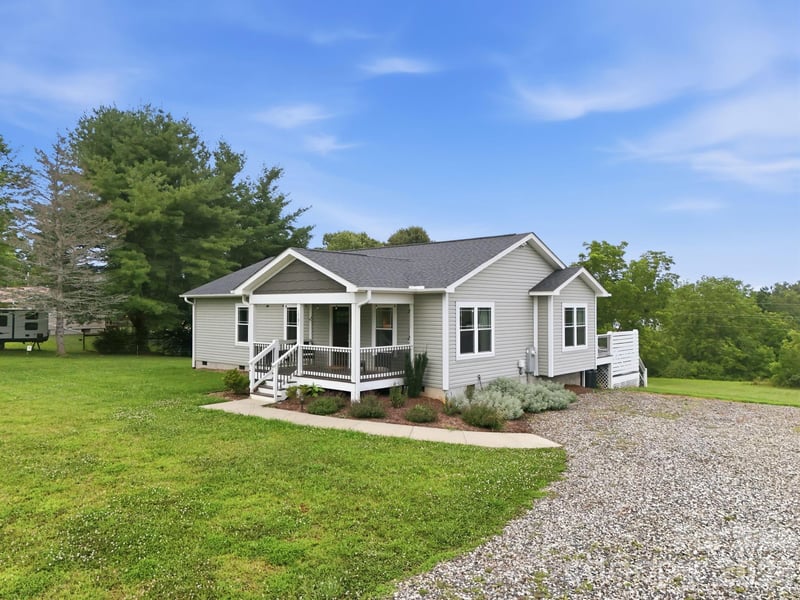 1781 Bear Creek Rd, Leicester, NC 28748