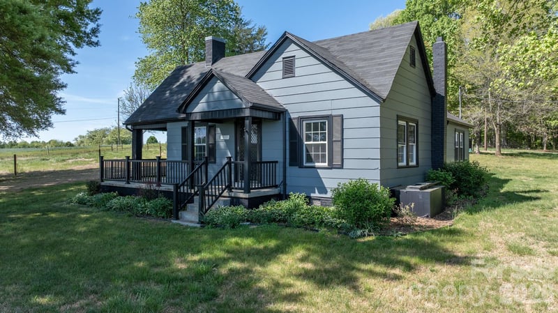 1975 Three Forks Church Rd, Taylorsville, NC 28681