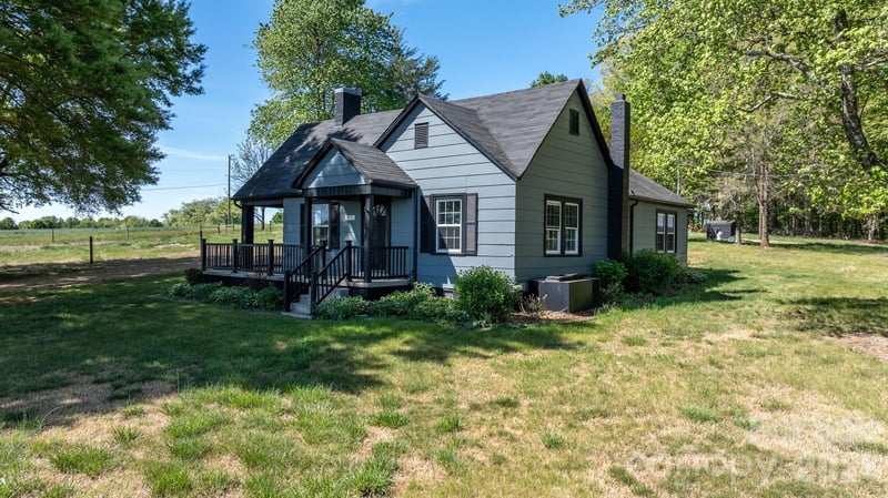 1975 Three Forks Church Rd, Taylorsville, NC 28681