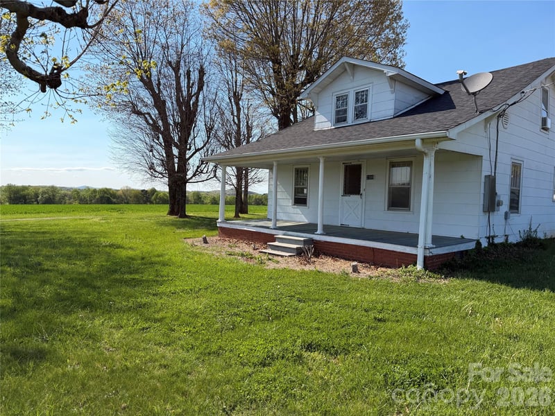 2109 Union Grove Church Rd, Yadkinville, NC 27055