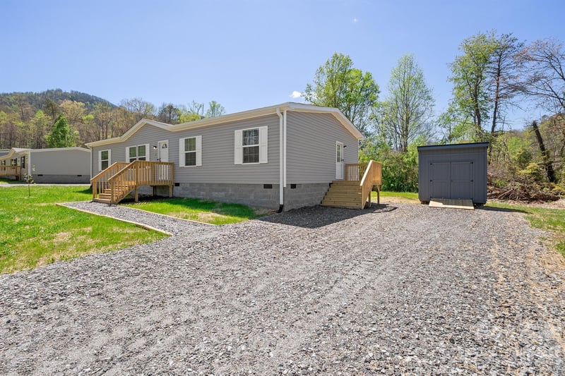 118 Peaceful Hill Dr, Old Fort, NC 28762