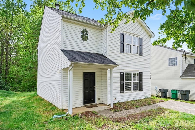 1215 Mcallister Dr, Charlotte, NC 28216