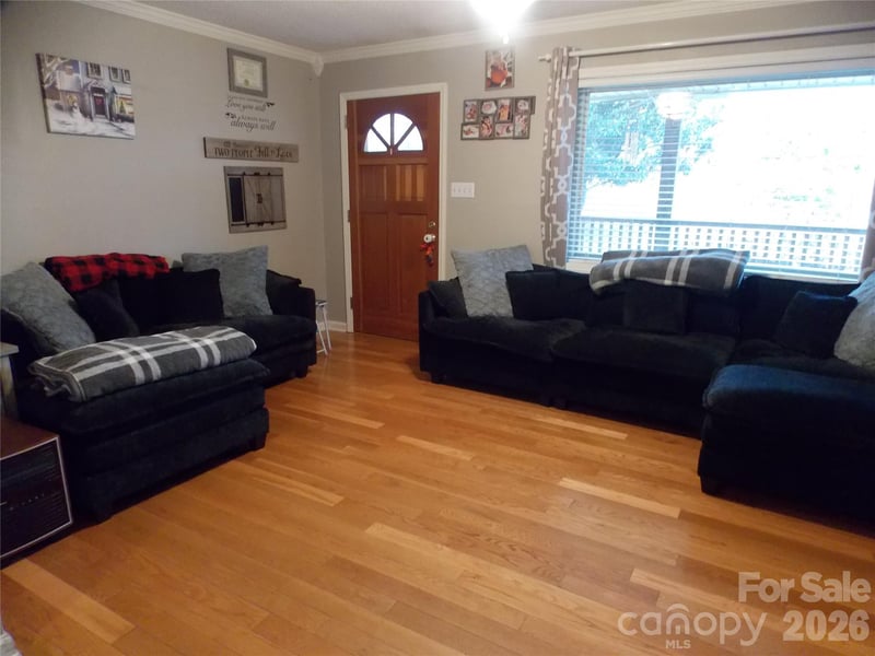 4268 Hartland Rd, Lenoir, NC 28645