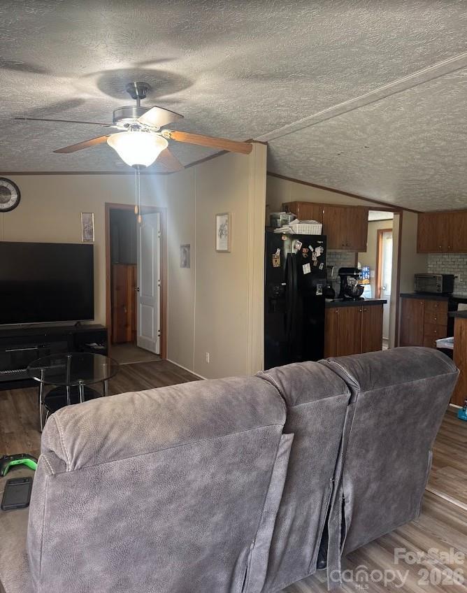 170 Cooper Rd, Campobello, SC 29322