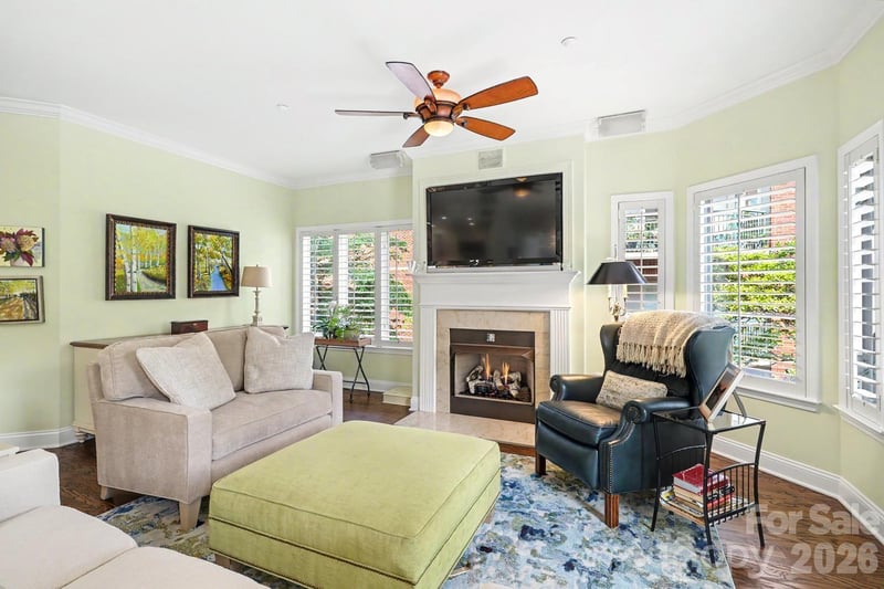 401 Church St #208, Charlotte, NC 28202