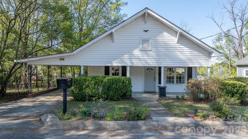 304 Garrou Ave, Valdese, NC 28690