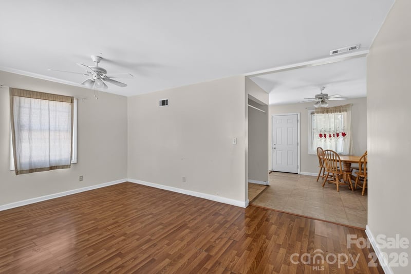 3515 Shamrock Dr, Charlotte, NC 28215