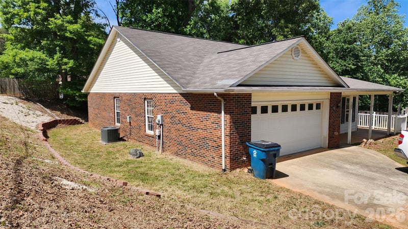 200 Park Pl, Morganton, NC 28655