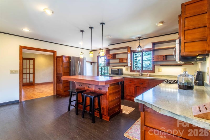 432 Turkey Creek Rd, Leicester, NC 28748