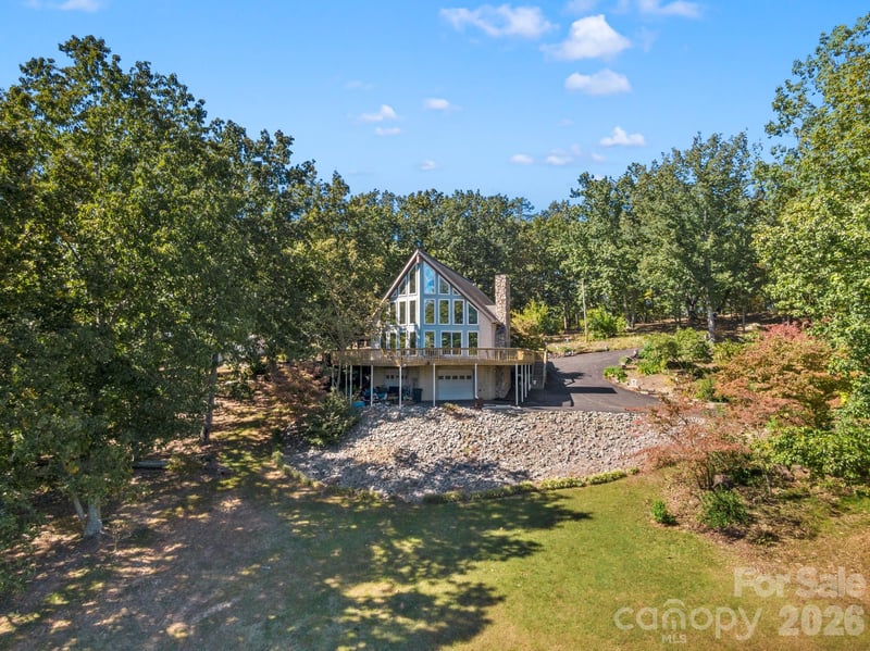 358 Lazy B Dr, Bessemer City, NC 28016