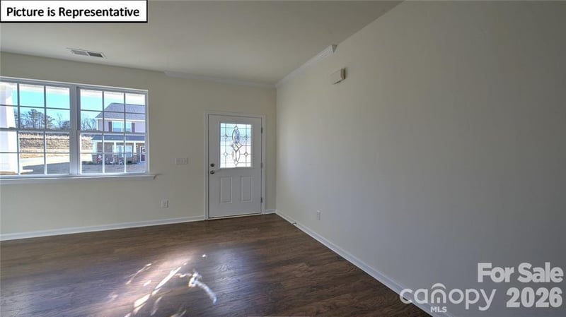 3133 Platinum Pointe Dr, Charlotte, NC 28227
