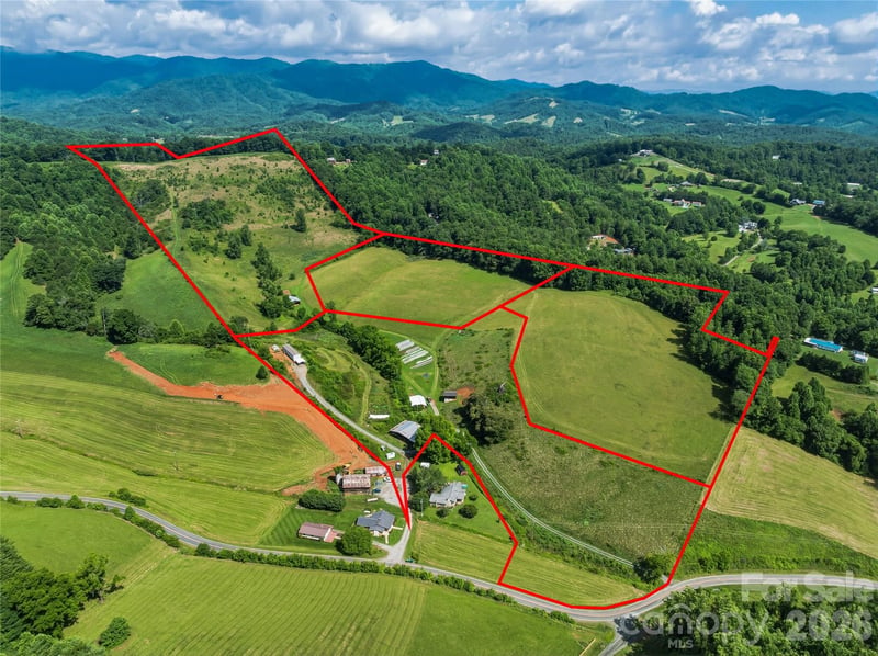 99999 Felmet Farm Rd, Marshall, NC 28753