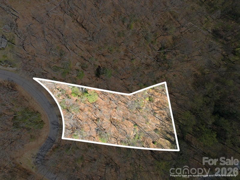 000 Signature Row Blvd #10, Waynesville, NC 28785