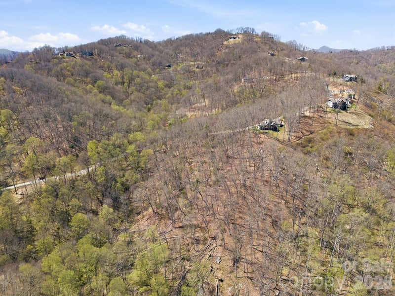 000 Signature Row Blvd #10, Waynesville, NC 28785