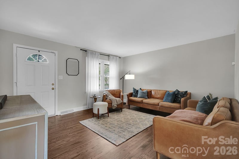 5201 Amity Pl, Charlotte, NC 28212