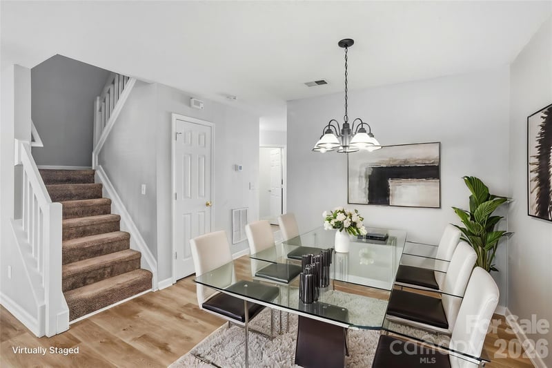 10142 Forest Landing Dr, Charlotte, NC 28213