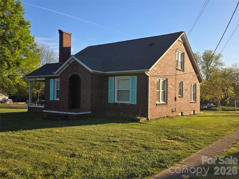4207 Section House Rd, Hickory, NC 28601