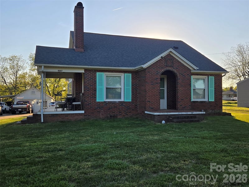 4207 Section House Rd, Hickory, NC 28601