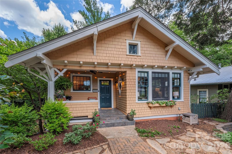 302 Hillside St, Asheville, NC 28801