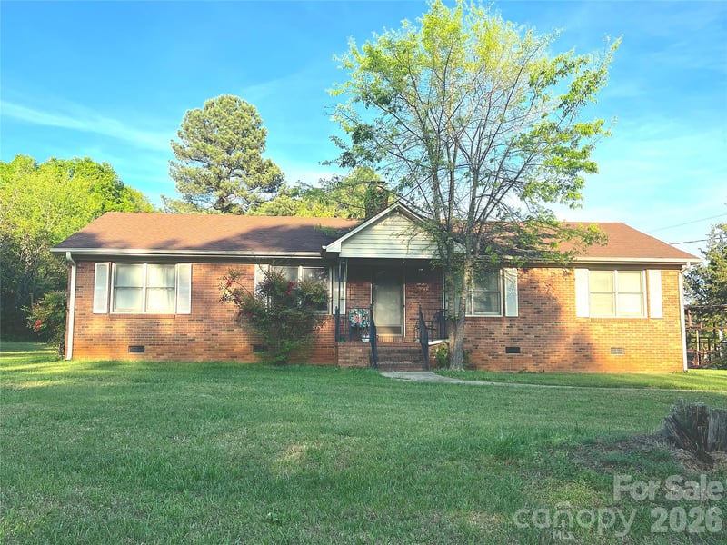 1765 Nc 16 Hw, Stanley, NC 28164