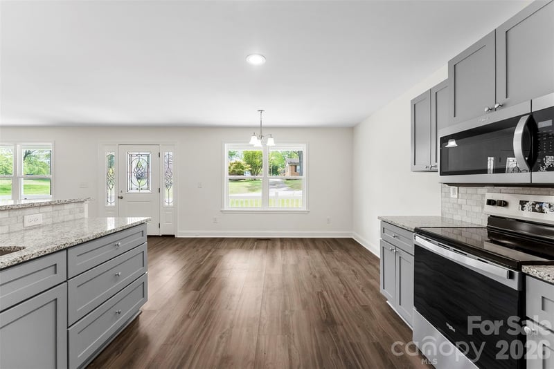 110 Iowa Ave, Bessemer City, NC 28016