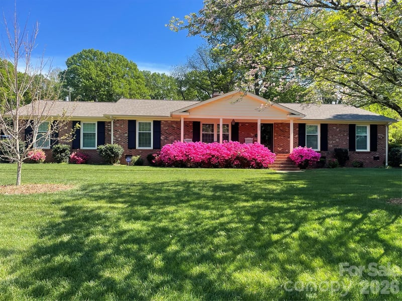 5022 Cheviot Rd, Charlotte, NC 28269