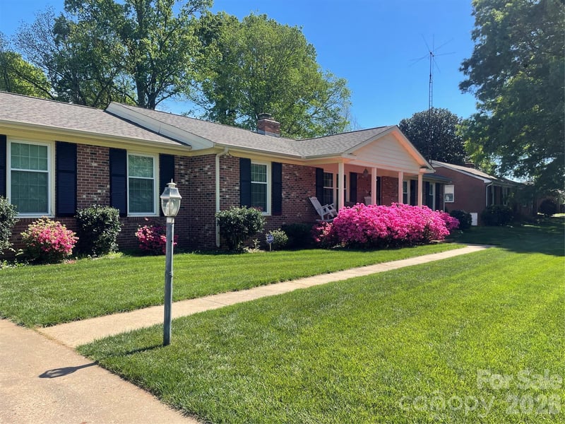 5022 Cheviot Rd, Charlotte, NC 28269