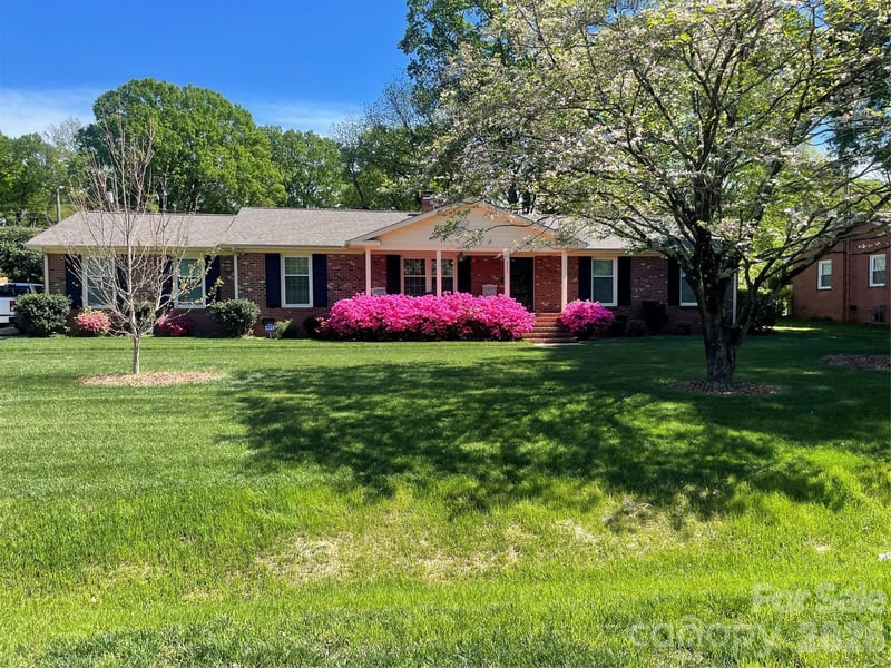 5022 Cheviot Rd, Charlotte, NC 28269