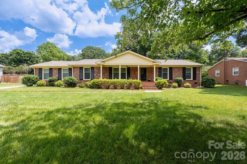 5022 Cheviot Rd, Charlotte, NC 28269