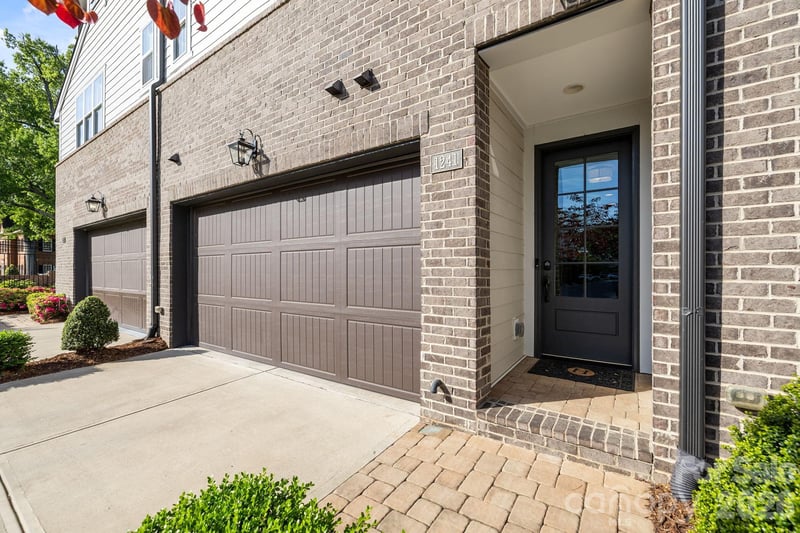 1241 Cotswold Pl, Charlotte, NC 28211