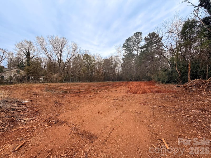 2738B Poinsett Hw, Greenville, SC 29609