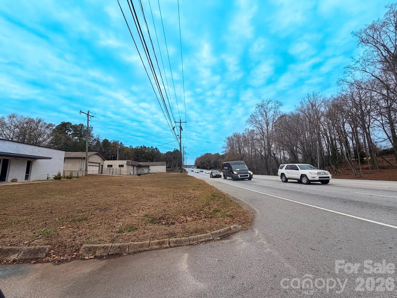 2738B Poinsett Hw, Greenville, SC 29609