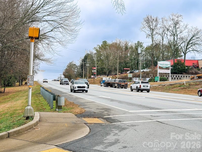 2738B Poinsett Hw, Greenville, SC 29609