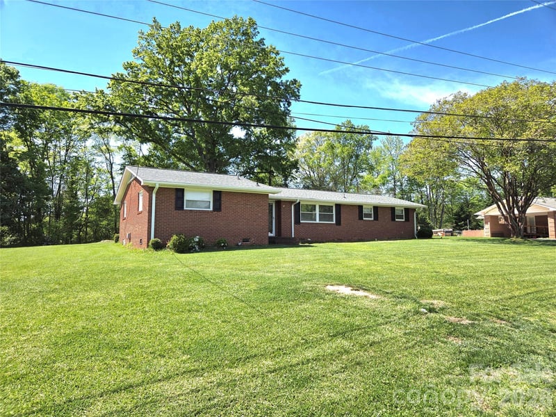 7222 Melody Ln, Charlotte, NC 28214