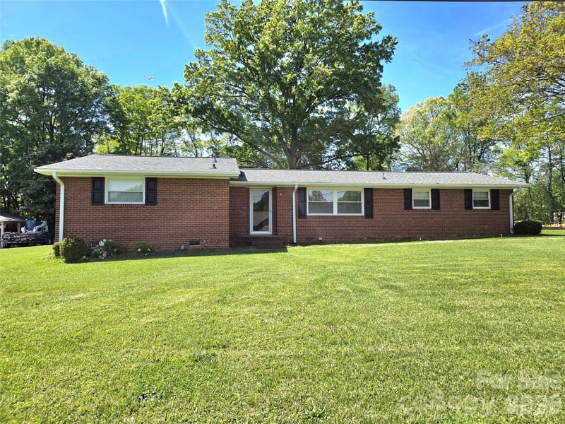 7222 Melody Ln, Charlotte, NC 28214