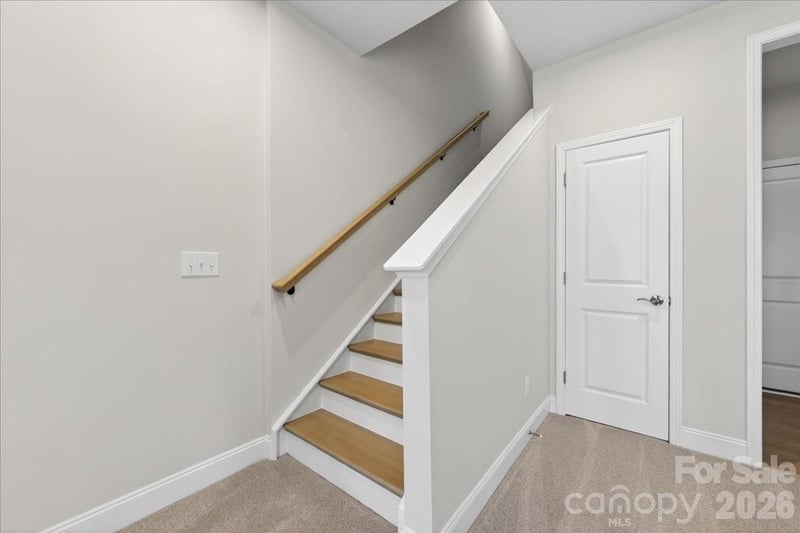 7933 Cedarsmith Ct, Charlotte, NC 28217