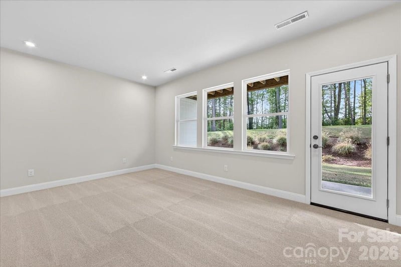 7933 Cedarsmith Ct, Charlotte, NC 28217