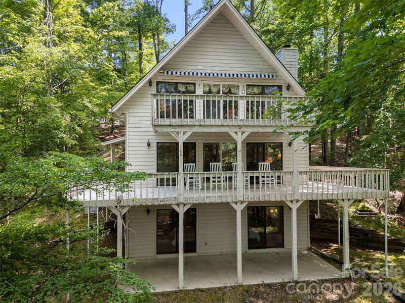 43 Hungryneck Hollow Ln, Saluda, NC 28773