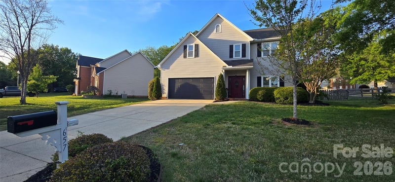 657 Gable Oaks Ln, Concord, NC 28027