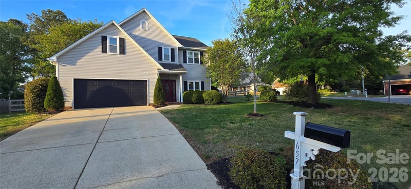 657 Gable Oaks Ln, Concord, NC 28027