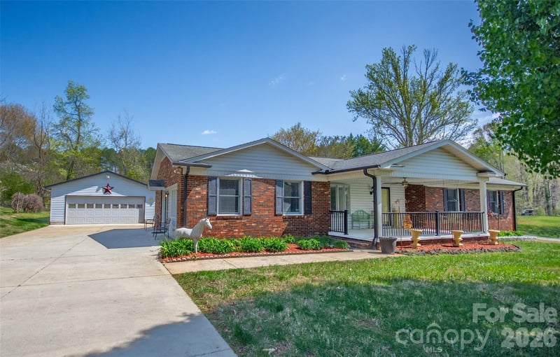 167 Southwood Dr, Statesville, NC 28677