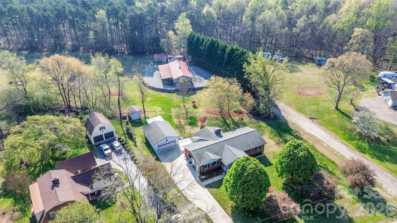 167 Southwood Dr, Statesville, NC 28677